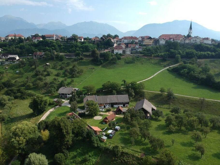 Beehive Cabin On A Farm Radovljica Exterior foto